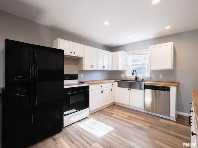 $112,500 | 836 East Ash Street, Canton, IL 61520