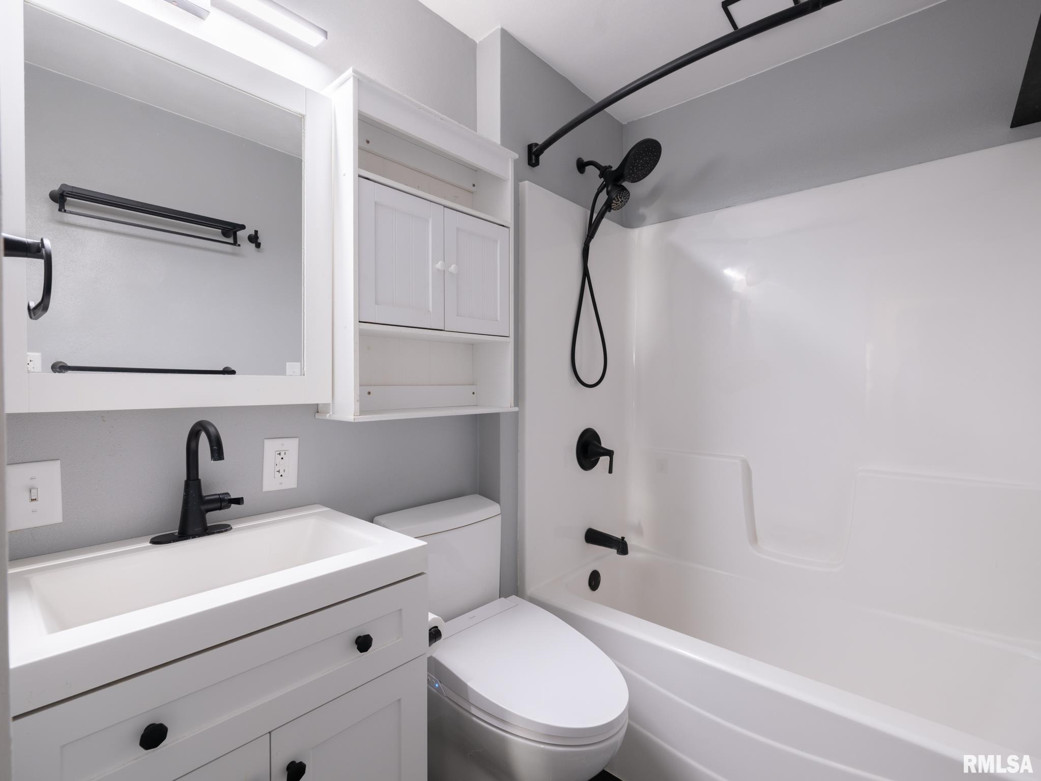 836 East Ash Street Canton, IL 61520 - Photo 26 of 56