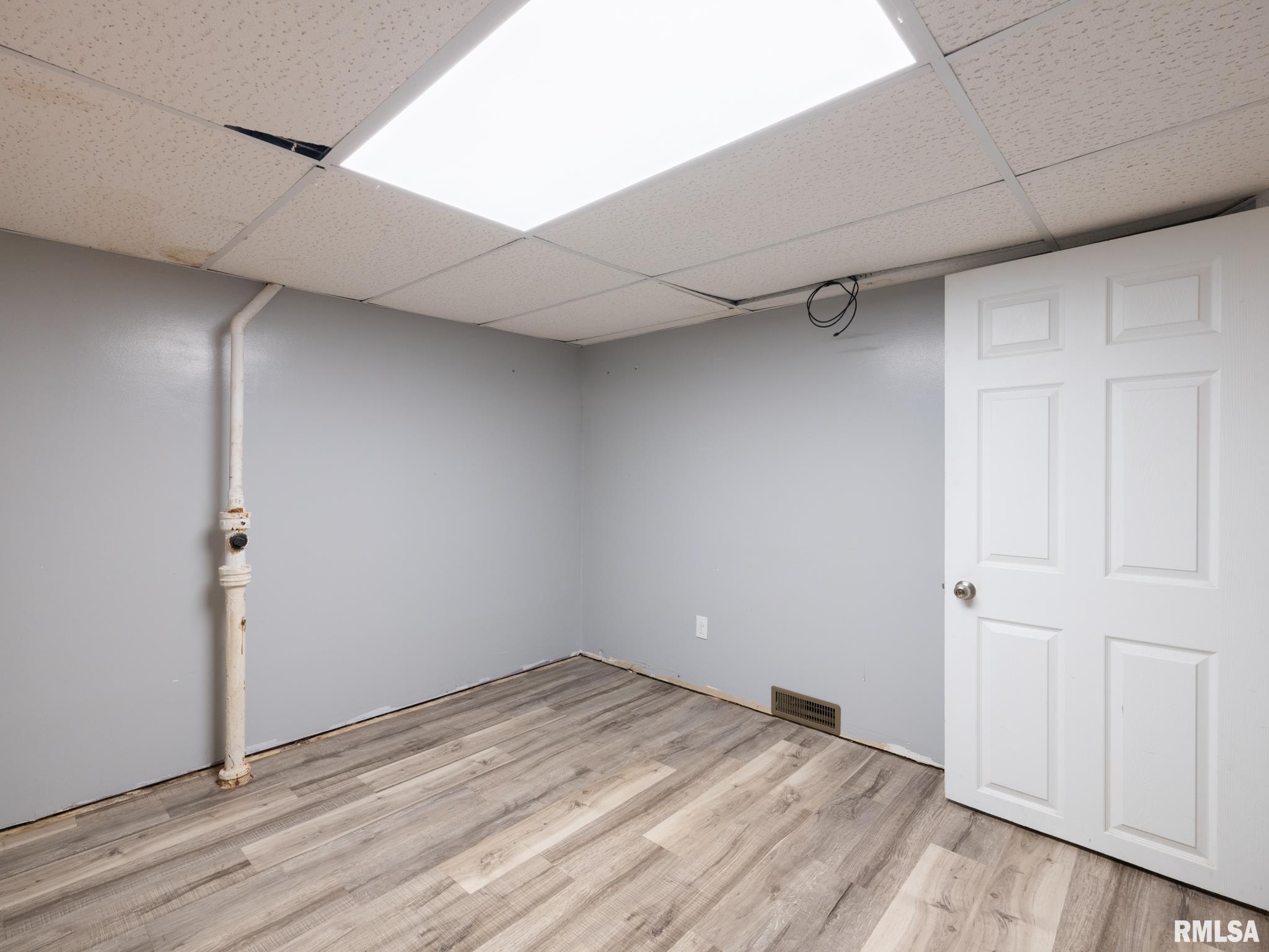 836 East Ash Street Canton, IL 61520 - Photo 29 of 56