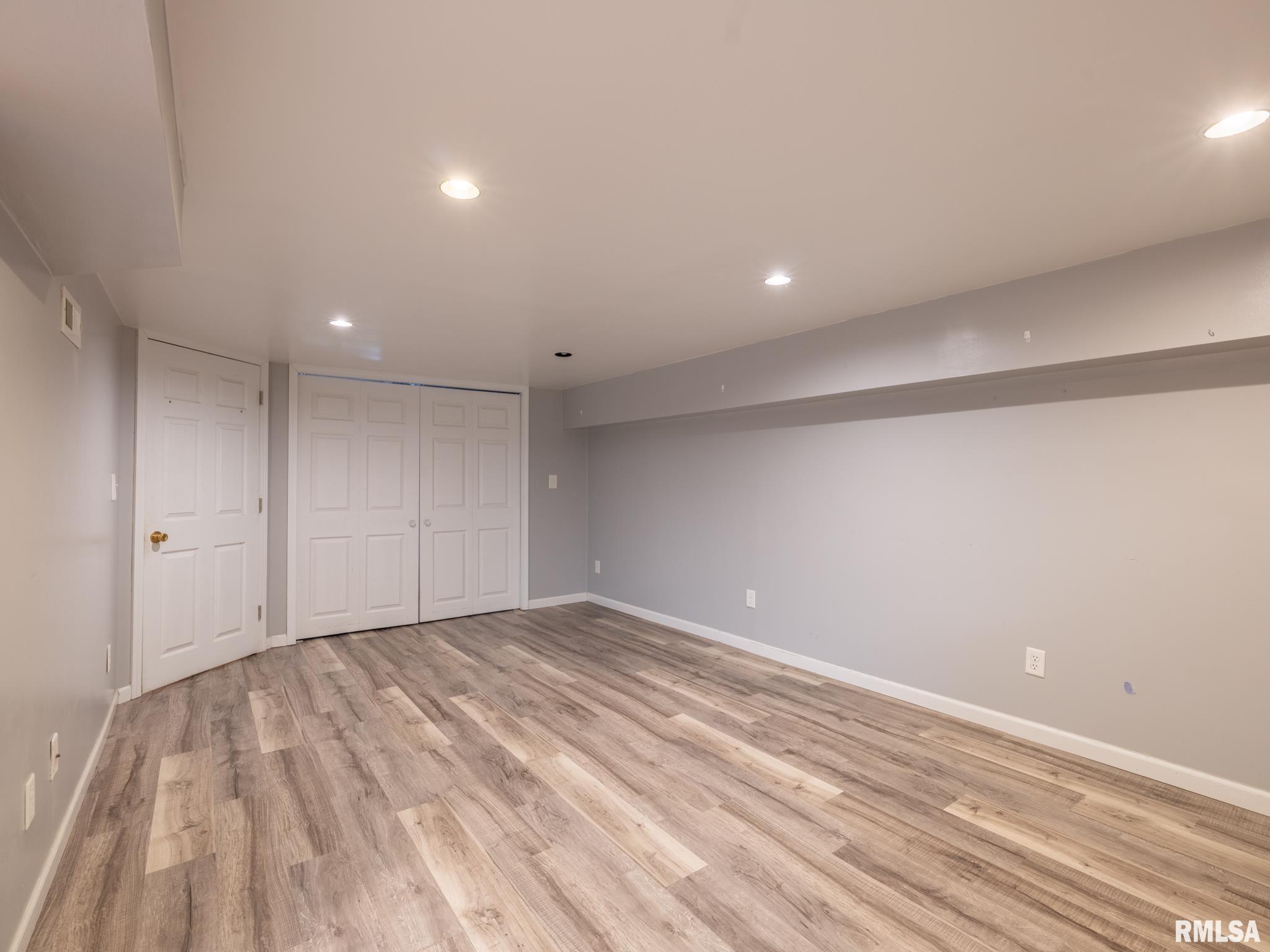 836 East Ash Street Canton, IL 61520 - Photo 31 of 56