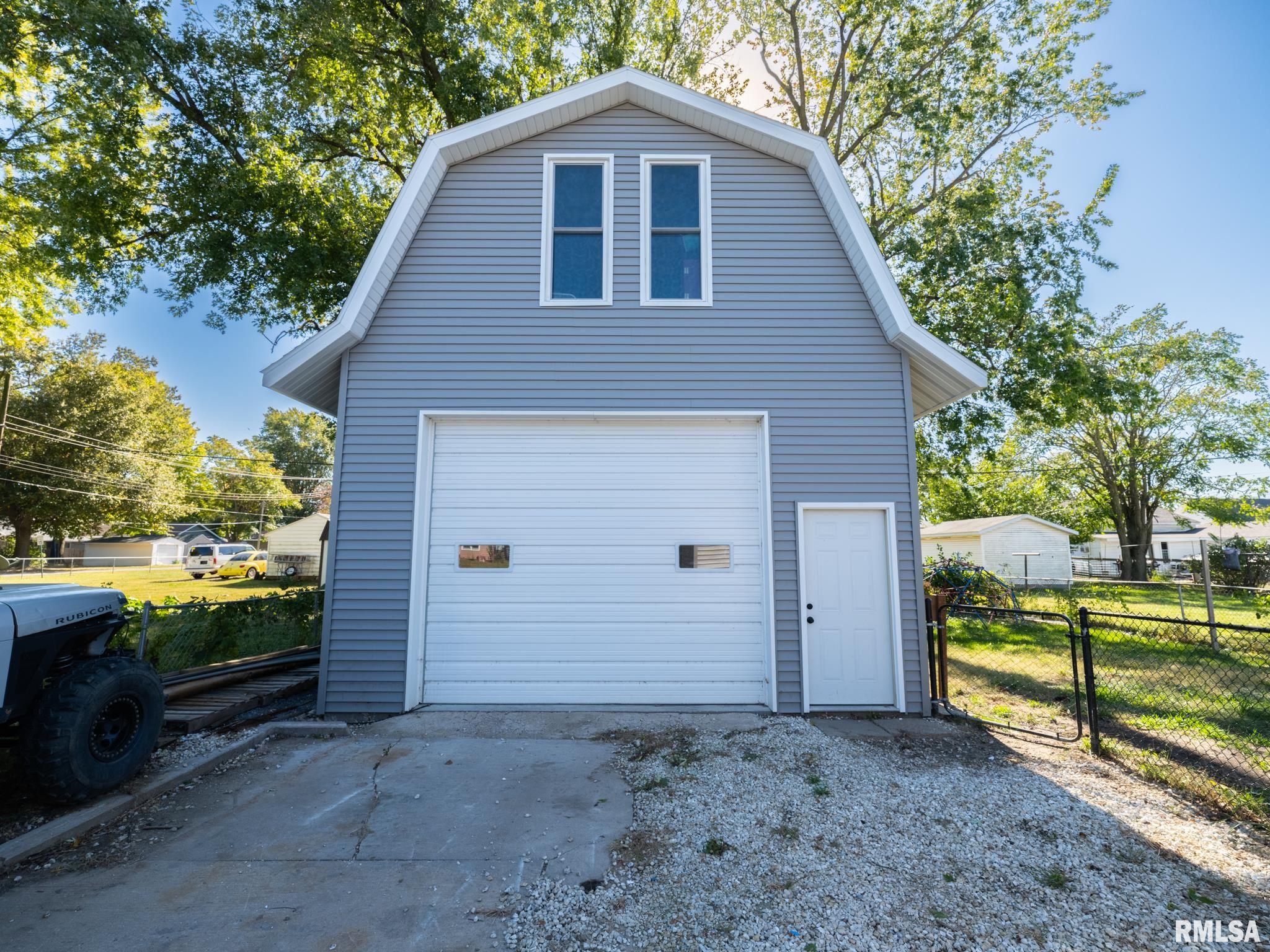 836 East Ash Street Canton, IL 61520 - Photo 38 of 56