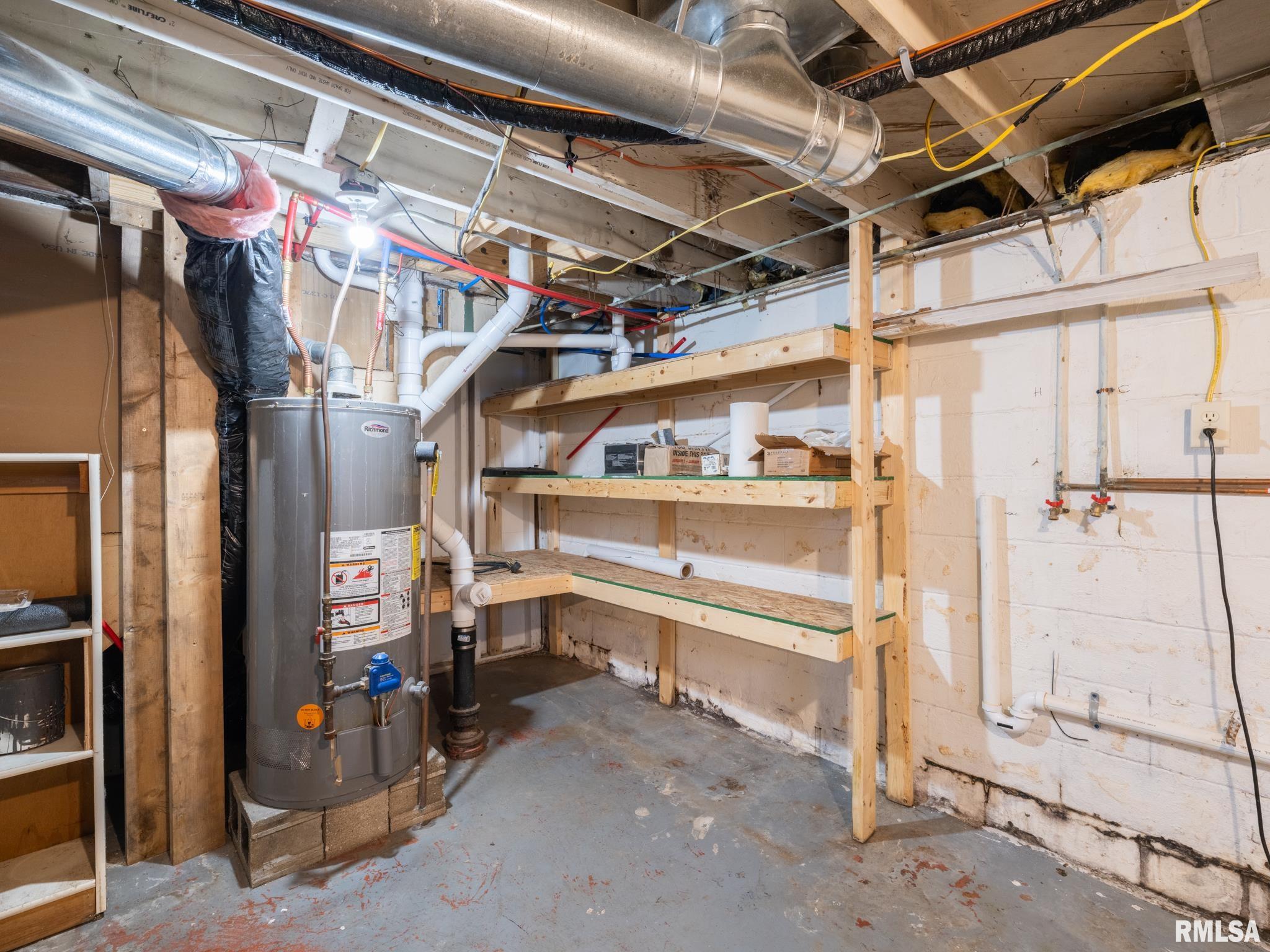 836 East Ash Street Canton, IL 61520 - Photo 40 of 56