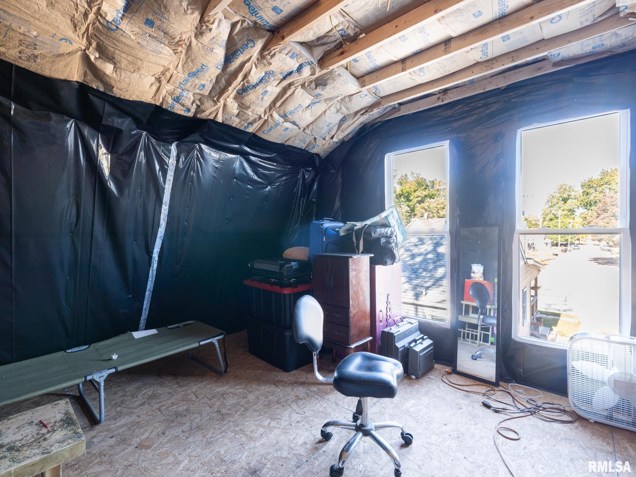 836 East Ash Street Canton, IL 61520 - Photo 43 of 56