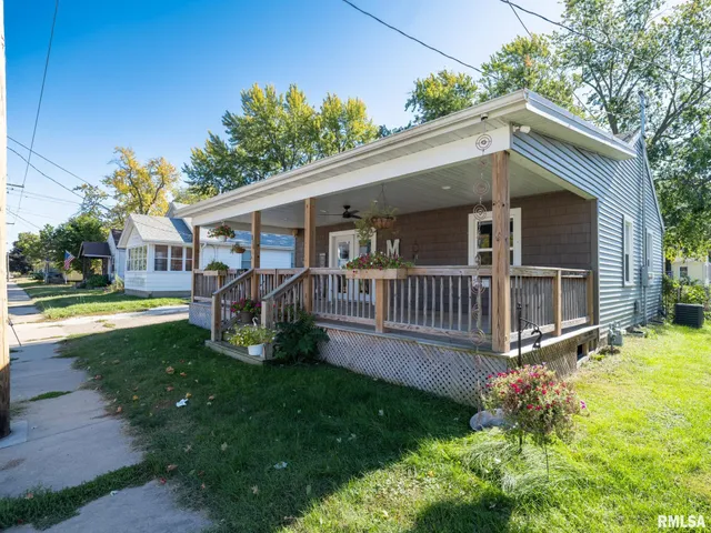 $112,500 | 836 East Ash Street, Canton, IL 61520