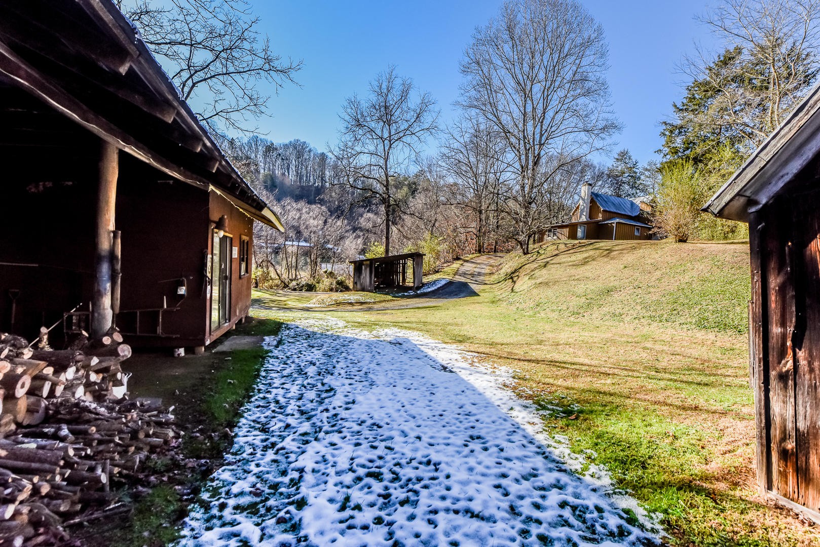 1752 Shady Grove Road Sevierville, TN 37876 - Photo 26 of 28 Gallery Image 26