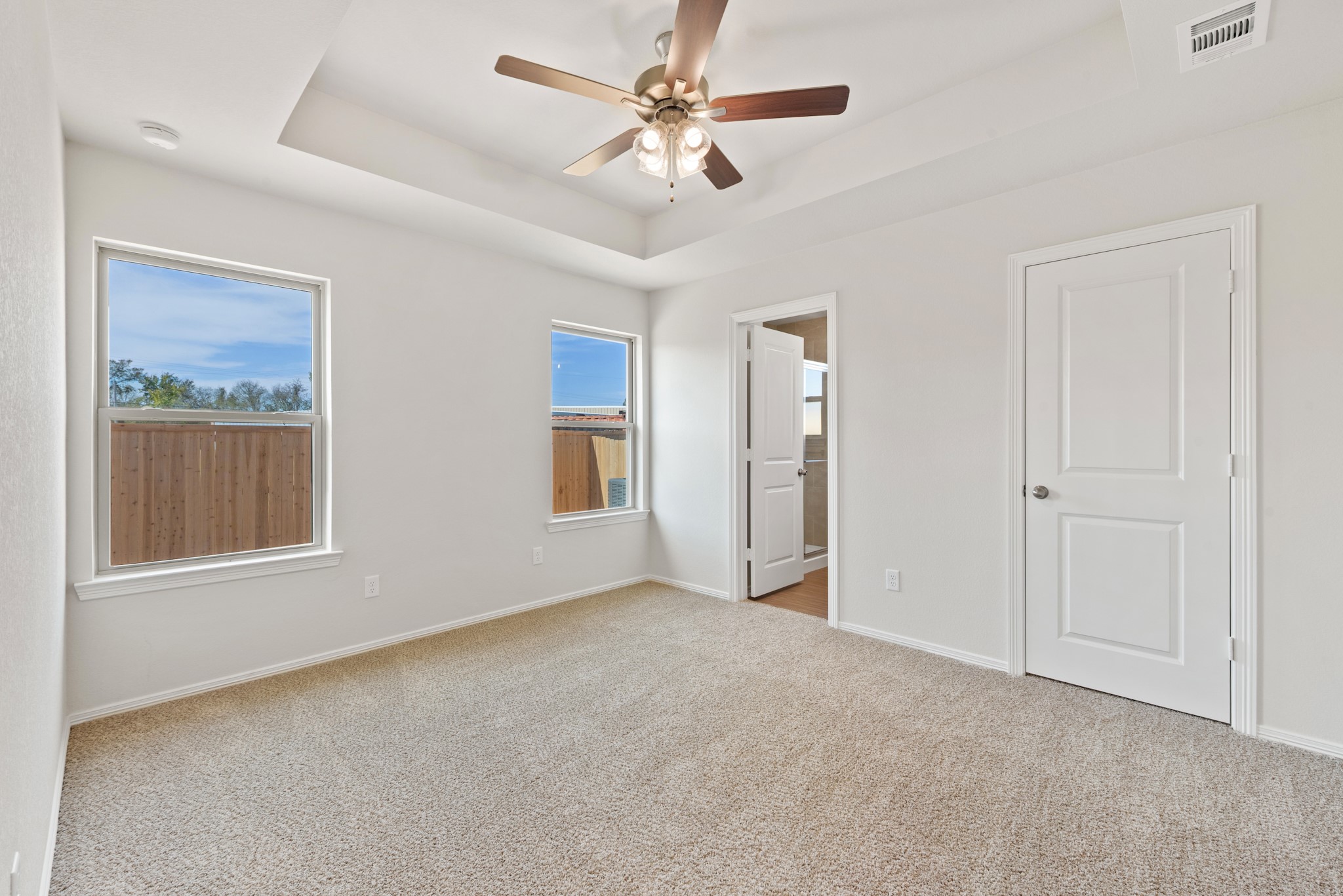 1215 High Street Navasota, TX 77868 - Photo 14 of 23 a view of an empty room with a window