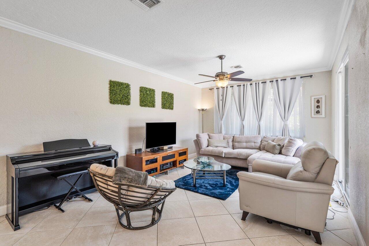 10950 Handel Place Boca Raton, FL 33498 - Photo 11 of 65 008-10950HandelPlace-BocaRaton-FL-33498-