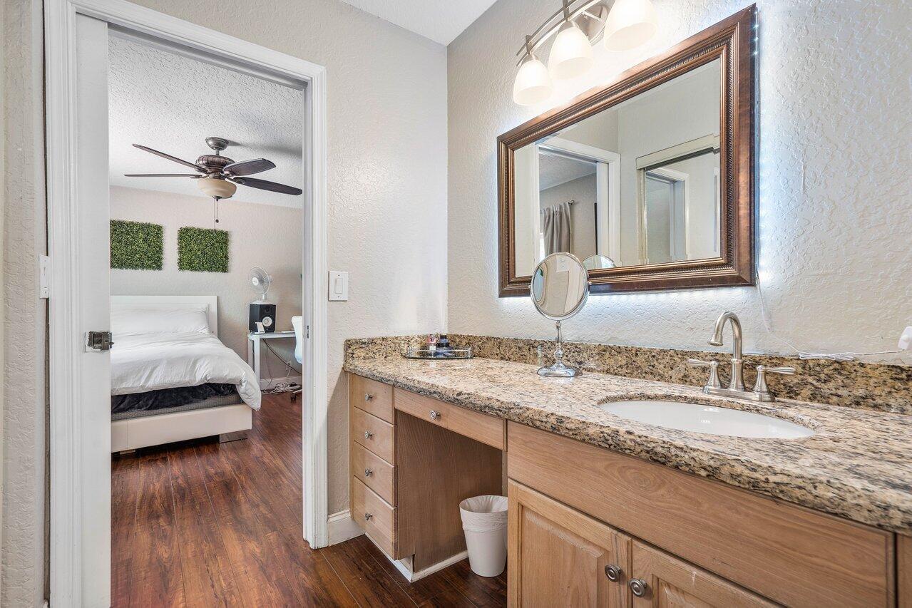 10950 Handel Place Boca Raton, FL 33498 - Photo 29 of 65 024-10950HandelPlace-BocaRaton-FL-33498-