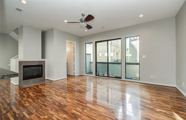 $450,000 | 1609 Welch Street, Unit B, Houston, TX 77006