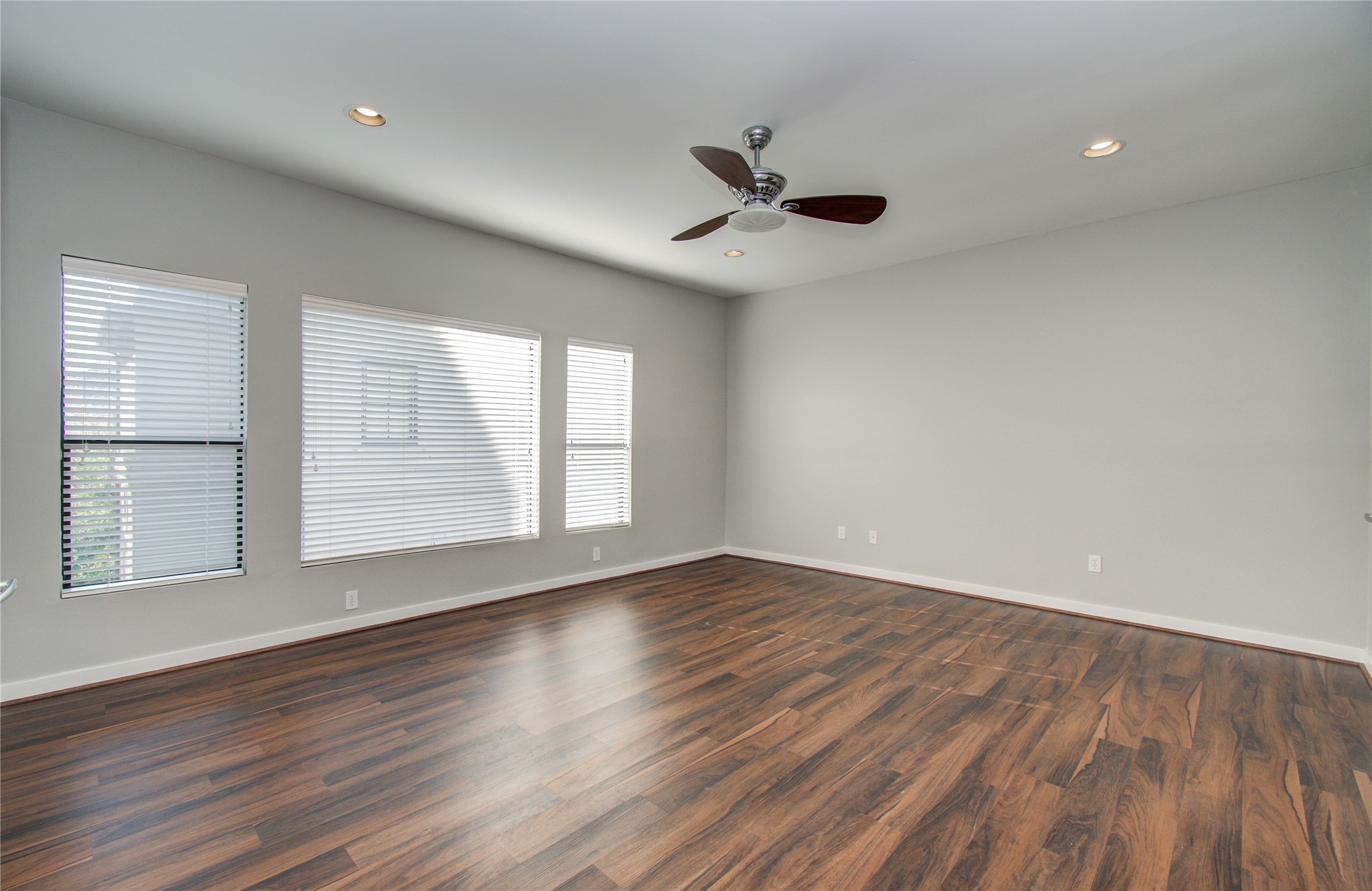 1609 Welch Street, Unit B Houston, TX 77006 - Photo 11 of 33 Primary on the 3rd floor