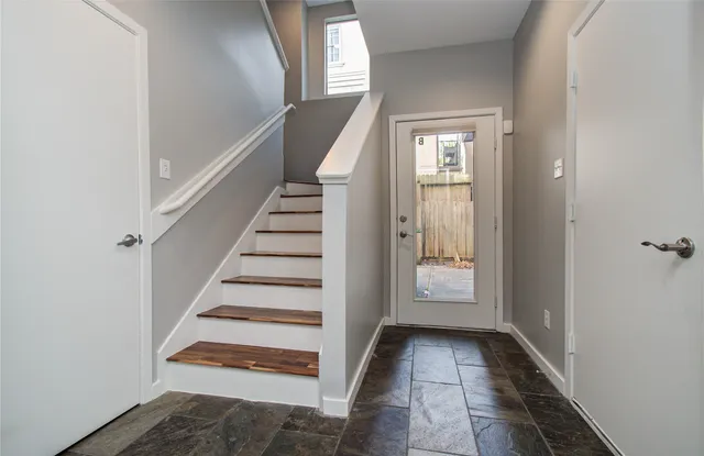 $450,000 | 1609 Welch Street, Unit B, Houston, TX 77006