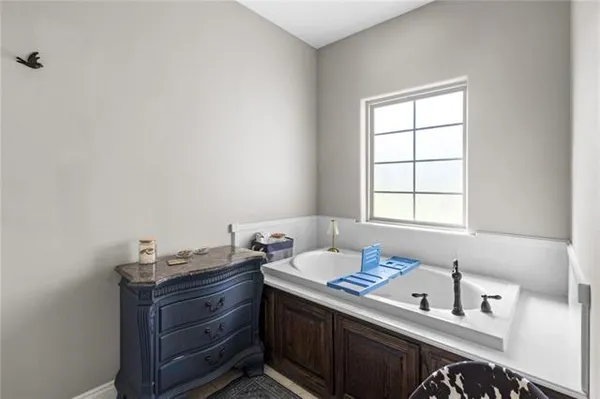 $355,000 | 126 Eagle Pt Drive, Leesville, LA 71446