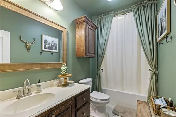 $355,000 | 126 Eagle Pt Drive, Leesville, LA 71446