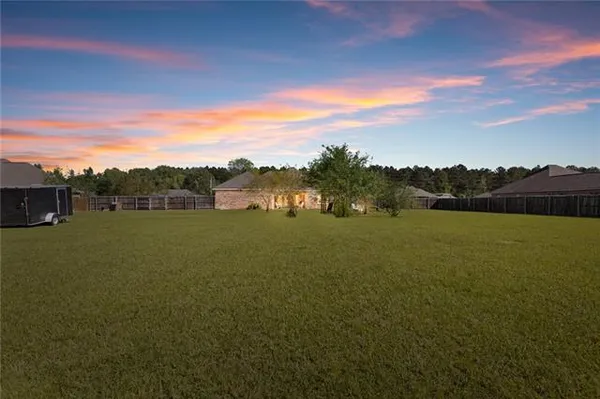$355,000 | 126 Eagle Pt Drive, Leesville, LA 71446