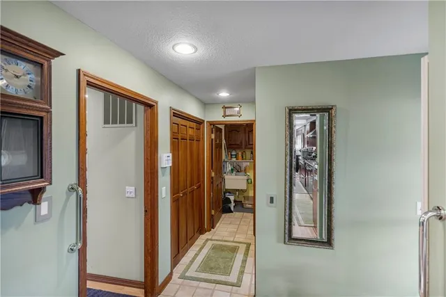 $365,000 | 401 Taylor Road, Independence, KS 67301