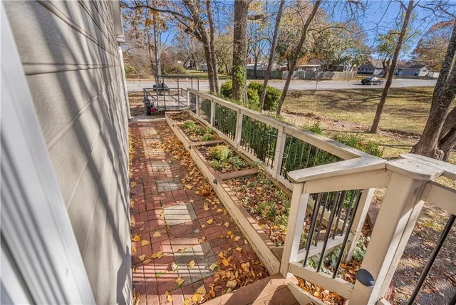 $365,000 | 401 Taylor Road, Independence, KS 67301