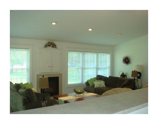 104 Edgewater Colony Road Harpswell, ME 04079 - Photo 6 of 25 Living Room.