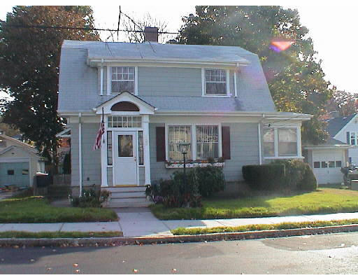 423 Rochester Street Fall River, MA 02720 - Photo 1 of 1 Gallery Image 1