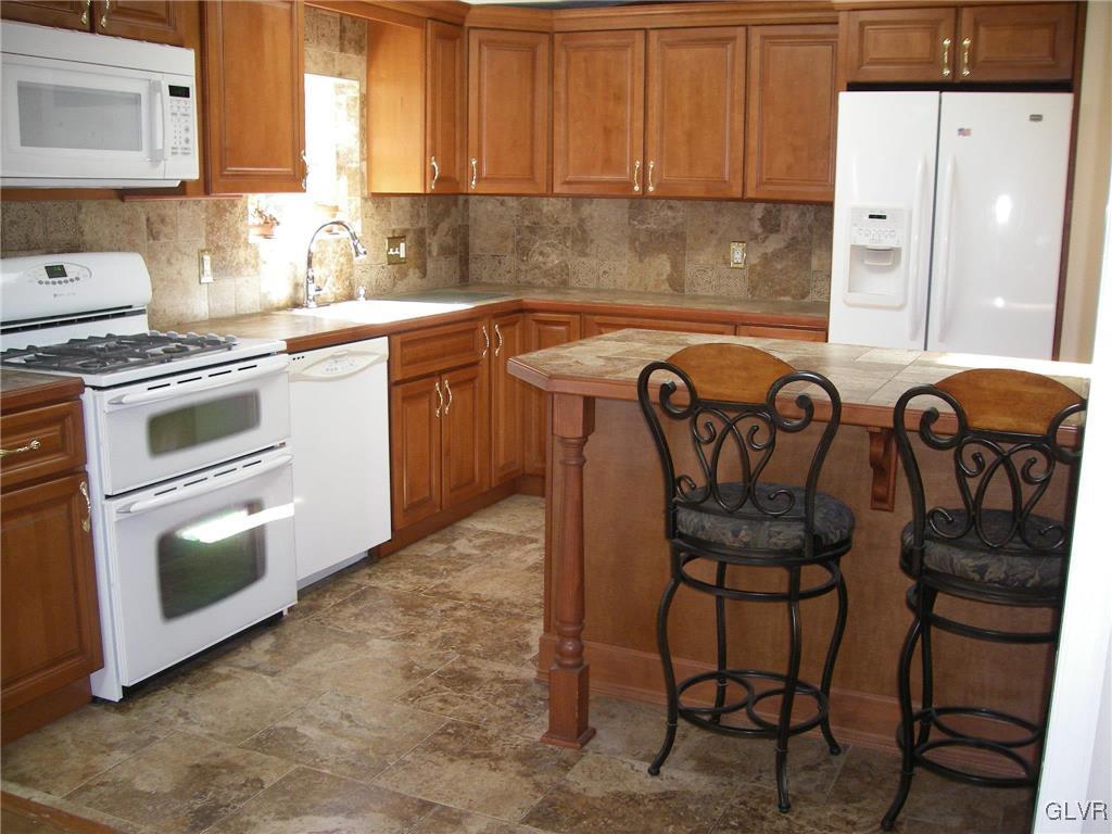 4888 Vera Cruz Road Emmaus, PA 18049 - Photo 3 of 35 Gallery Image 3