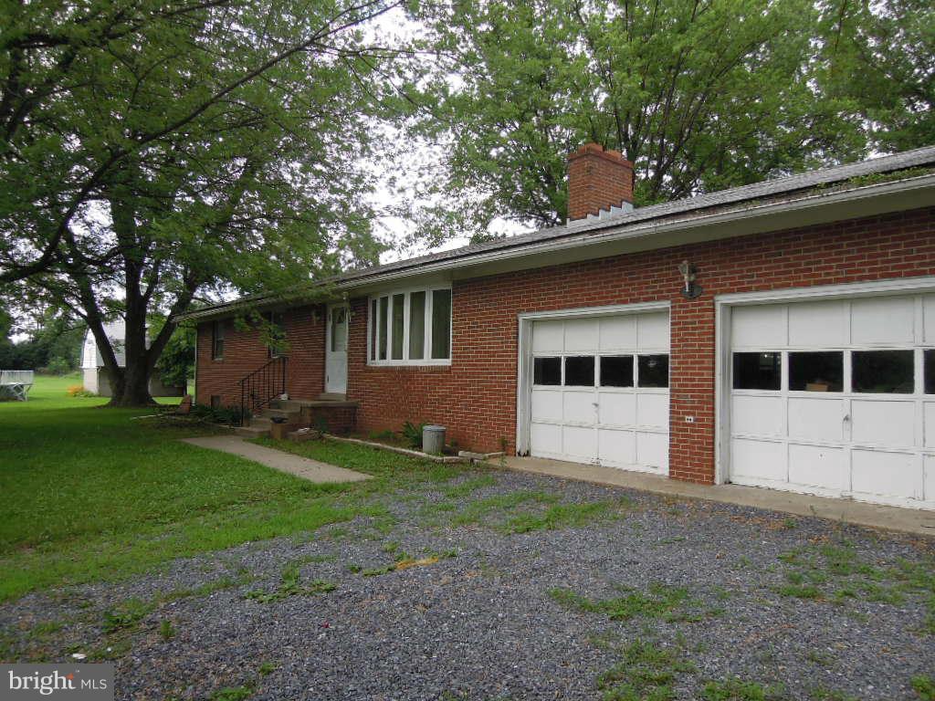 8520 Fingerboard Road Frederick, MD 21704 - Photo 1 of 22 Exterior (General)
