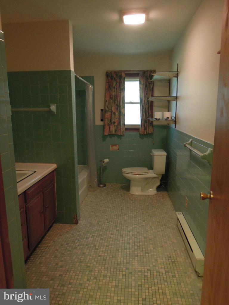 8520 Fingerboard Road Frederick, MD 21704 - Photo 11 of 22 Bath
