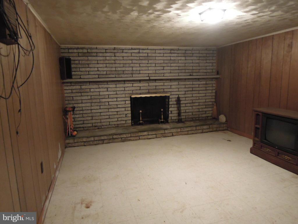 8520 Fingerboard Road Frederick, MD 21704 - Photo 13 of 22 Basement
