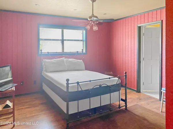 $395,000 | 4835 Upper Glading Road, Summit, MS 39666