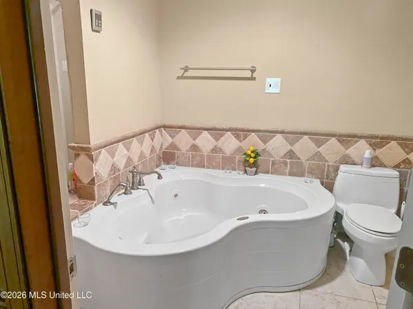 $395,000 | 4835 Upper Glading Road, Summit, MS 39666