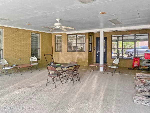 $395,000 | 4835 Upper Glading Road, Summit, MS 39666