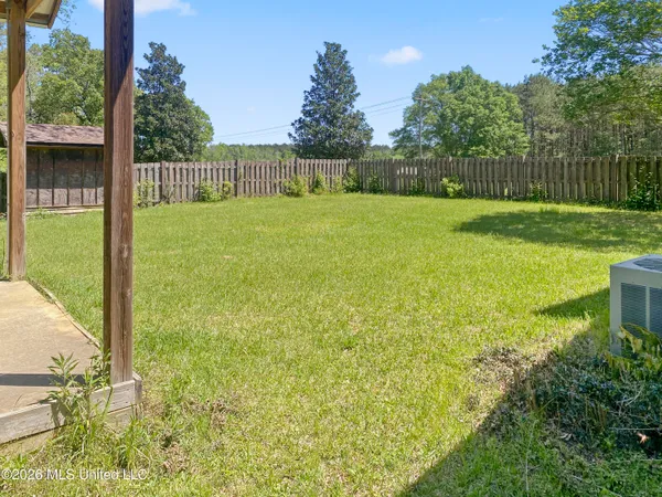 $395,000 | 4835 Upper Glading Road, Summit, MS 39666