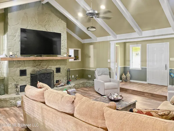 $395,000 | 4835 Upper Glading Road, Summit, MS 39666