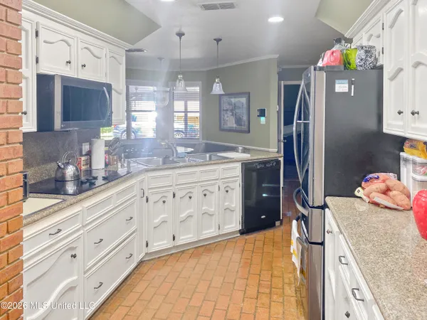 $395,000 | 4835 Upper Glading Road, Summit, MS 39666