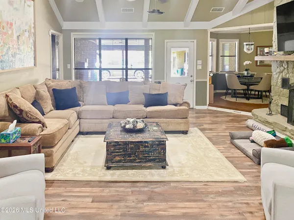 $395,000 | 4835 Upper Glading Road, Summit, MS 39666