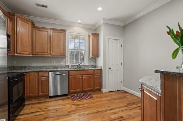 $467,500 | 4 Caperton Way, Greer, SC 29651