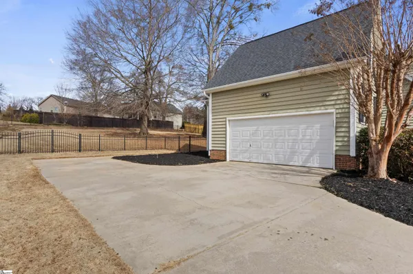 $467,500 | 4 Caperton Way, Greer, SC 29651