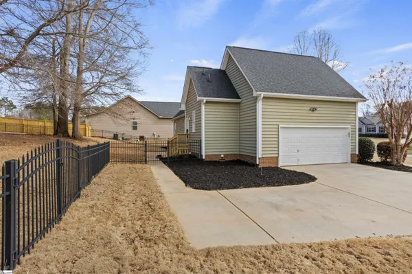 $467,500 | 4 Caperton Way, Greer, SC 29651