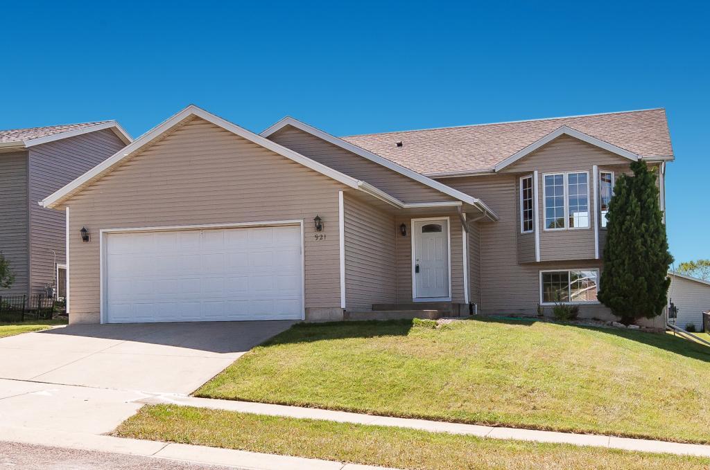 921 48 Avenue Northwest Rochester, MN 55901 - Photo 1 of 1