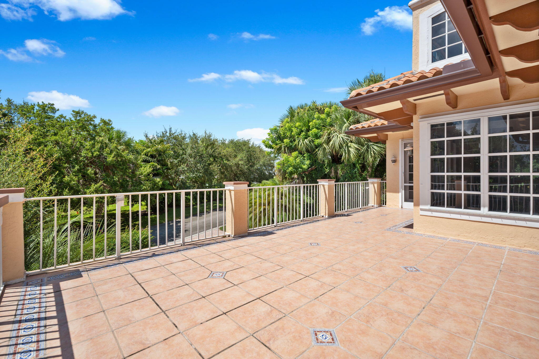 6 Castle Hill Way Sewall's Point, FL 34996 - Photo 19 of 31 a view of a roof deck