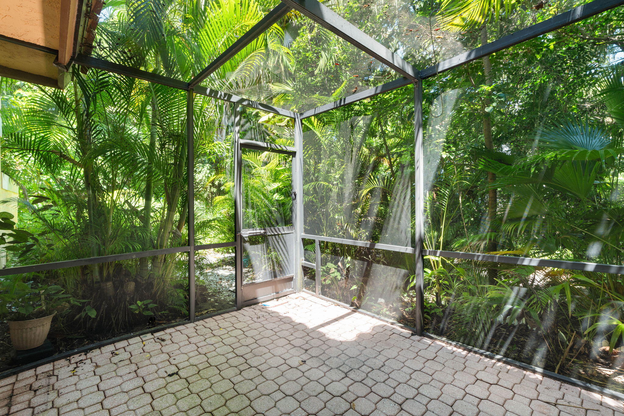 6 Castle Hill Way Sewall's Point, FL 34996 - Photo 26 of 31 a view of a backyard