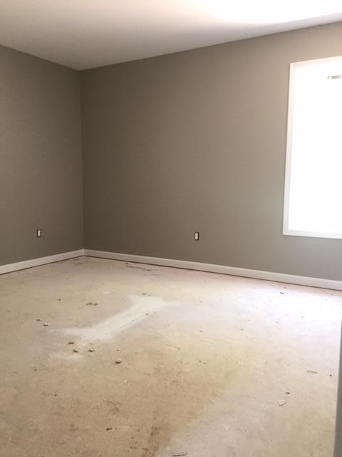 263 Drew Road Pulaski, TN 38478 - Photo 6 of 9 14x11 Master Bedroom w Bath