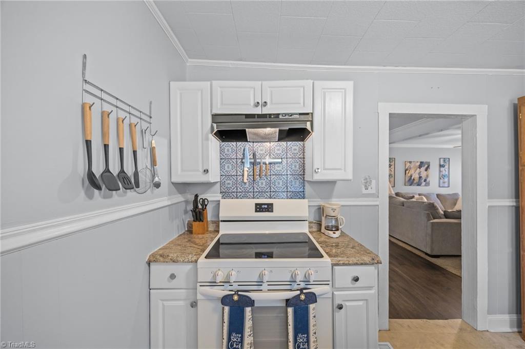 1947 Lower Hopedale Road Burlington, NC 27217 - Photo 13 of 34 Kitchen