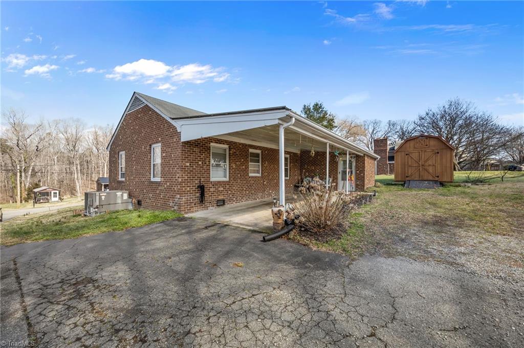 1947 Lower Hopedale Road Burlington, NC 27217 - Photo 24 of 34 Back