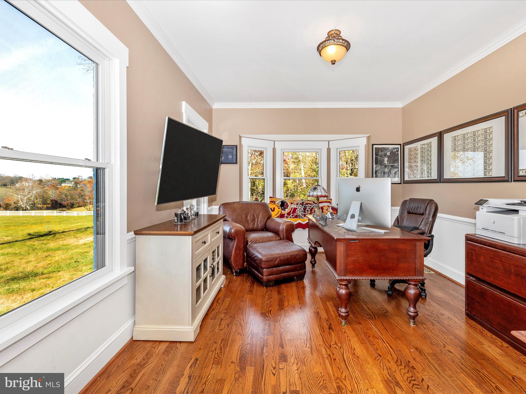11516 Weller Road Monrovia, MD 21770 - Photo 5 of 56 First floor office