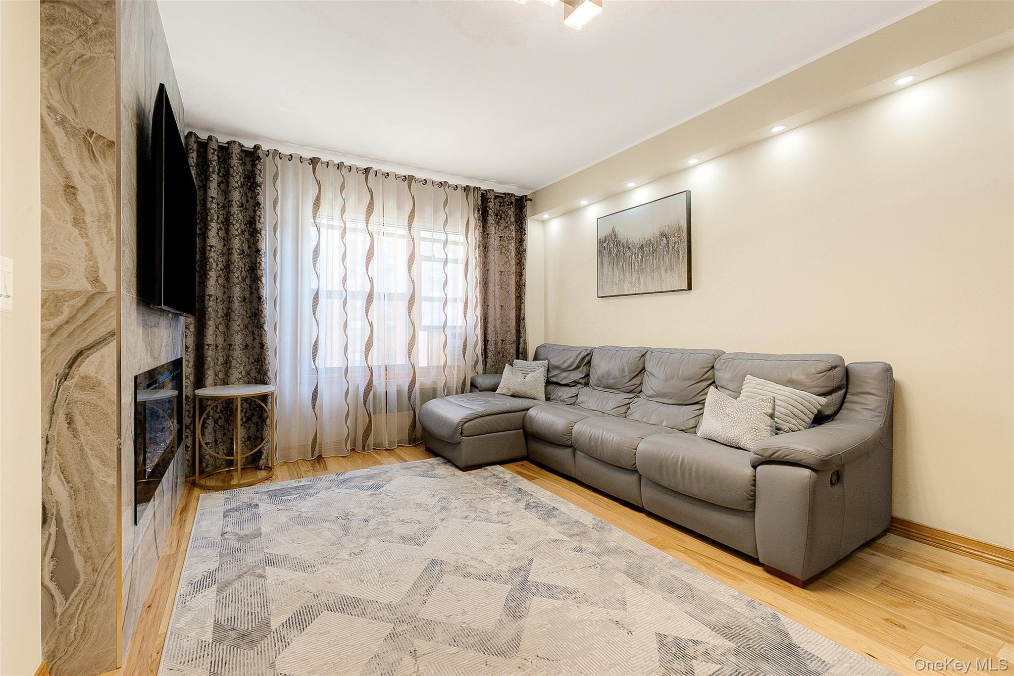 99-32 66th Road, Unit 5Z Queens, NY 11374 - Photo 6 of 37 Gallery Image 6