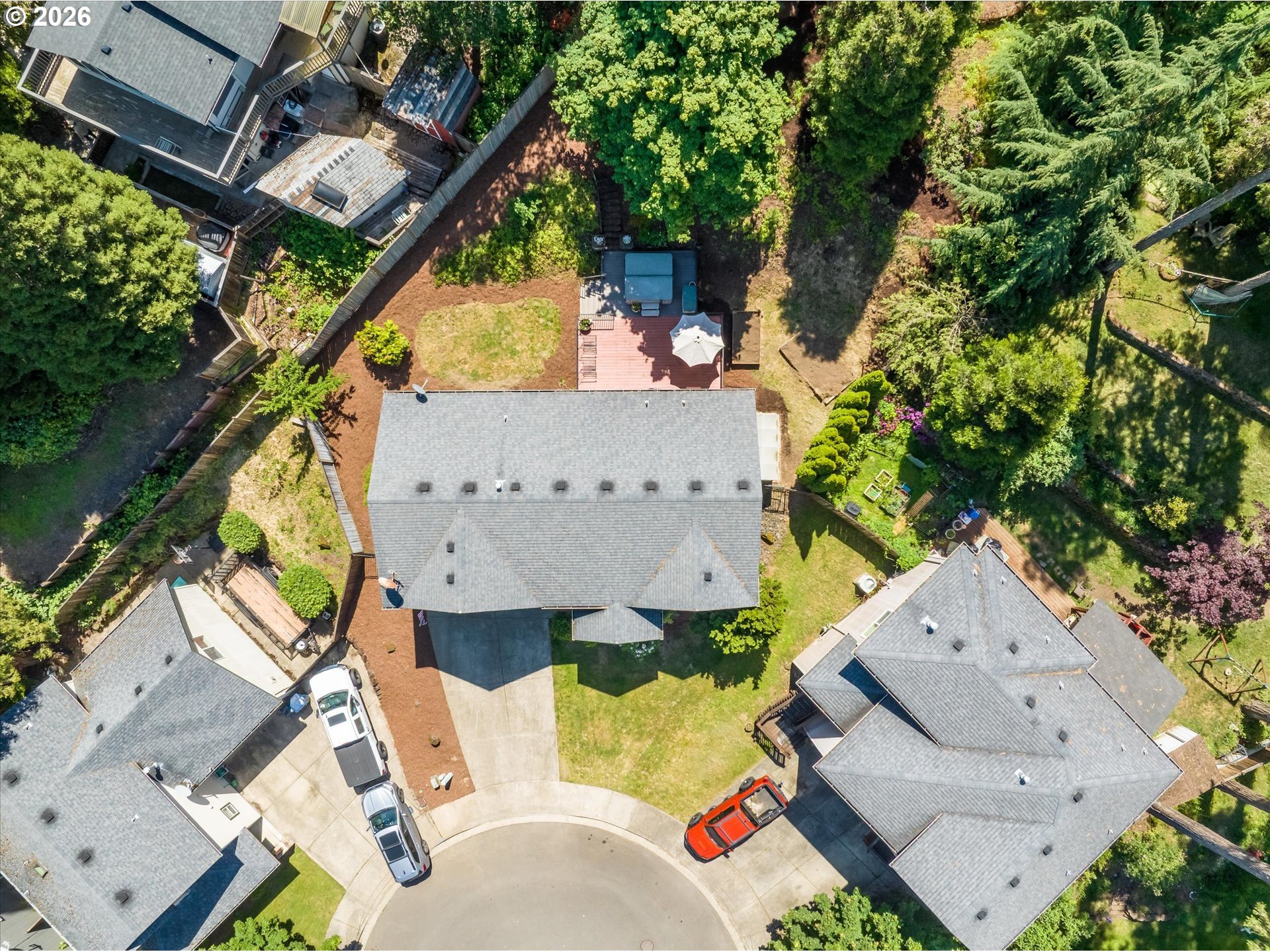277 South 67th Court Springfield, OR 97478 - Photo 37 of 44 an aerial view of residential houses with outdoor space