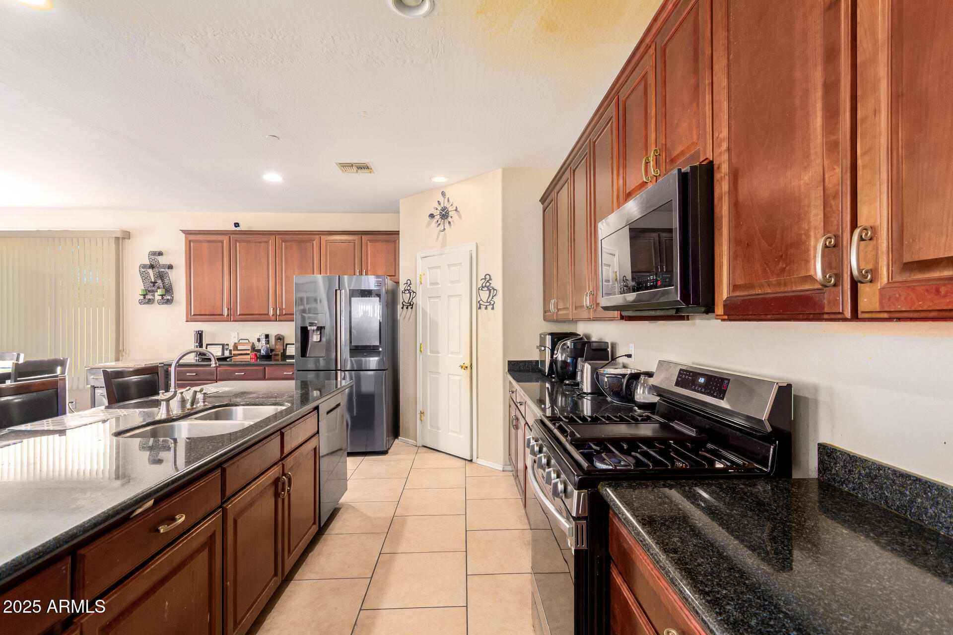 15322 West Elm Street Goodyear, AZ 85395 - Photo 13 of 54 18 - Elm 15322