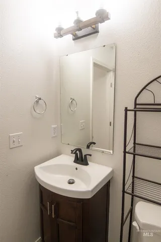 $428,000 | 880 Southwest Independence, Mountain Home, ID 83647