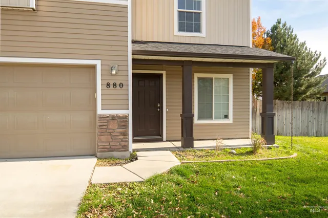 $428,000 | 880 Southwest Independence, Mountain Home, ID 83647
