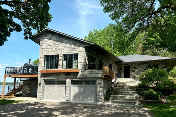 $1,480,000 | 6213 Shamrock Drive, Madison Lake, MN 56063