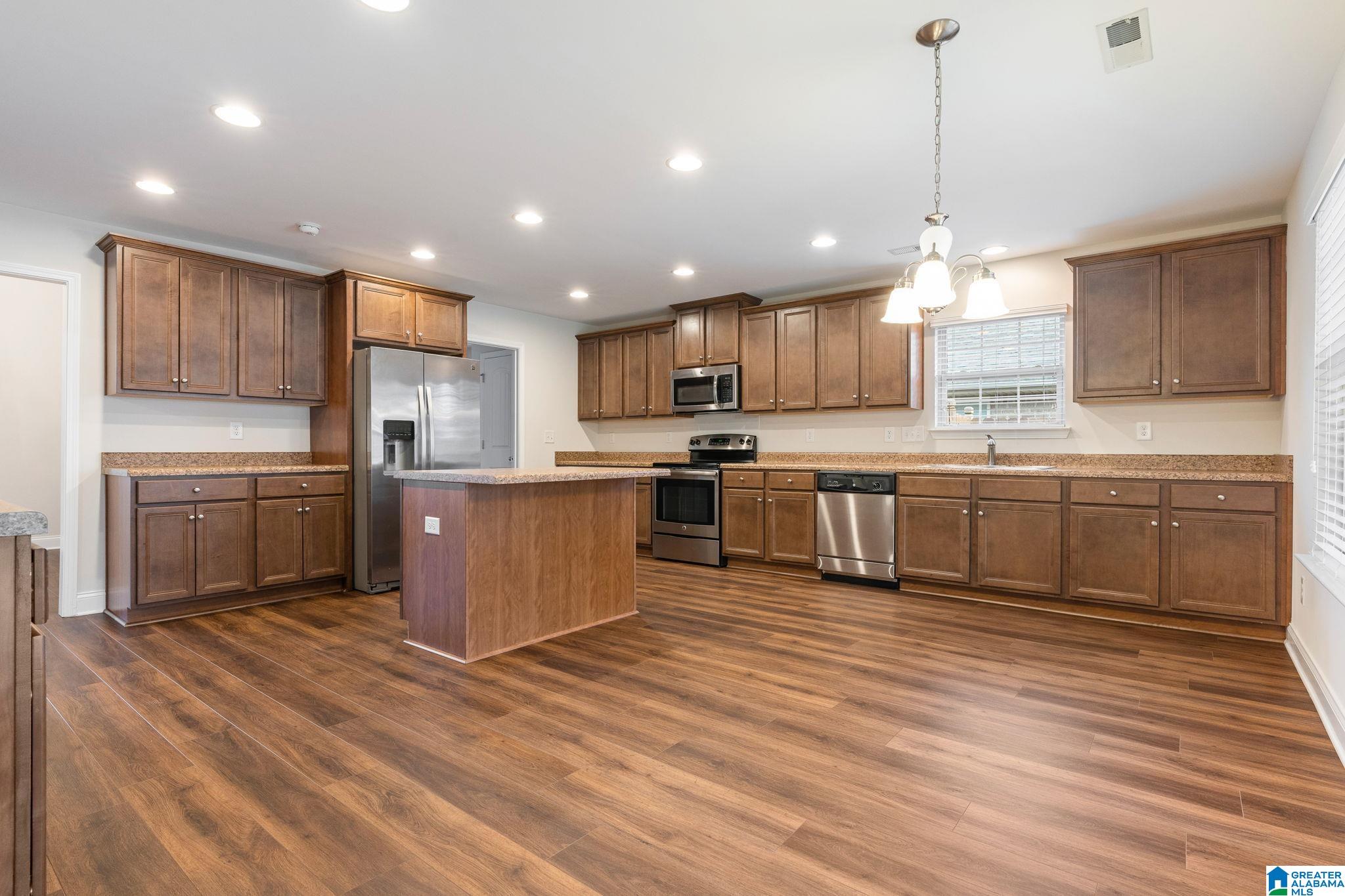 320 Golden Meadows Place Alabaster, AL 35007 - Photo 7 of 31